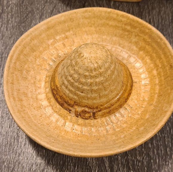 Vintage Pottery Craft Jar Stoneware Siesta Time Sombrero Figurine 7x5x4 Inches - Picture 2 of 7